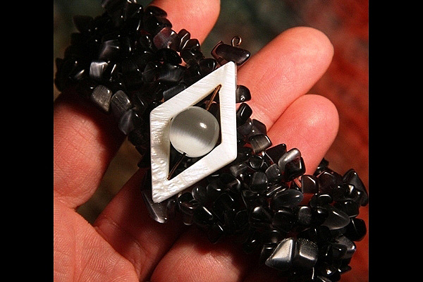 Black and White Cat`s Eye Bracelet