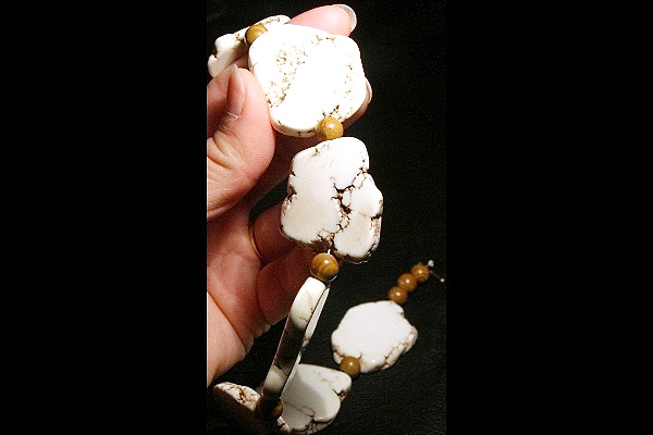 Chunky Natural White Turquoise Necklace XL