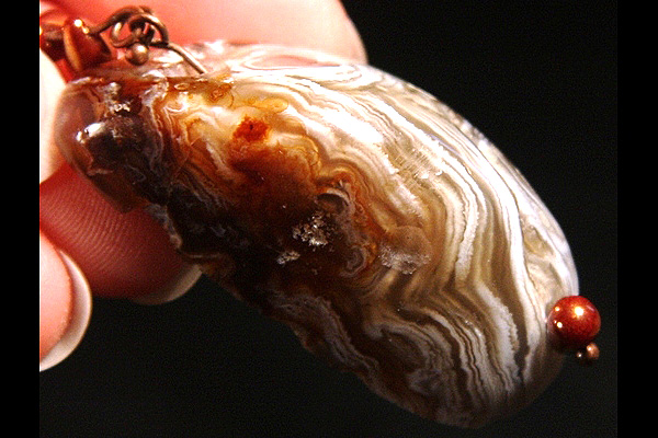 Drops of Copper Inside Agate Crystal Cave