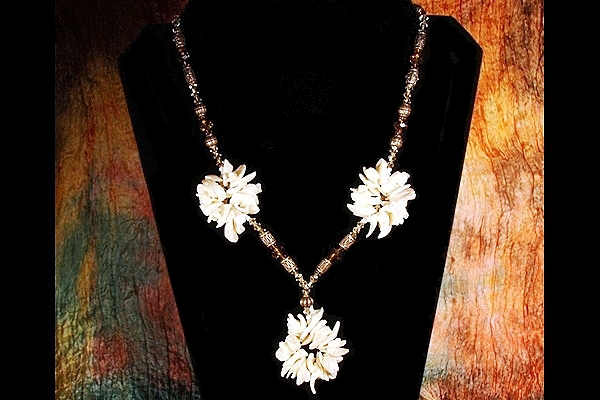 Antiqued Copper with Seashell Clusters