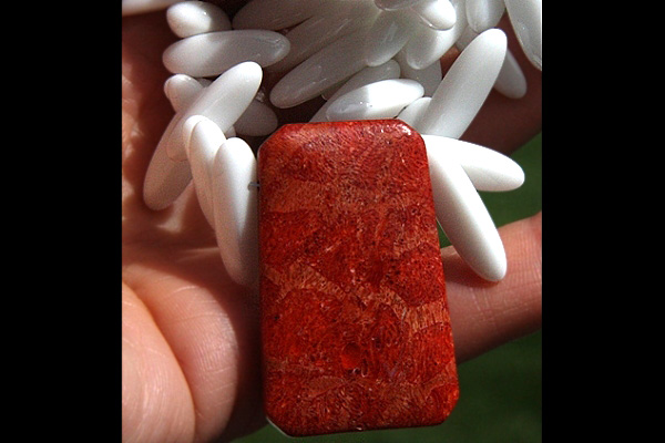 Exquisite Snow White Porcelain Necklace with Large Red Sponge Coral
